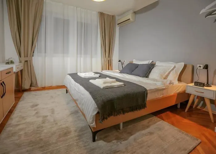 Appartement Mickitos At Macedonia Square Skopje